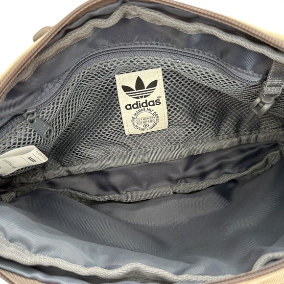 Adidas Originals Utility Waist Bag Gray Multi Pocket Crossbody Fanny Pac - Picture 2 of 10